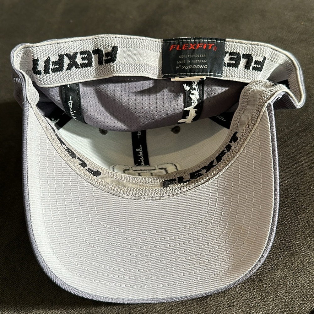 Travis Mathew hat - Picture 2 of 3